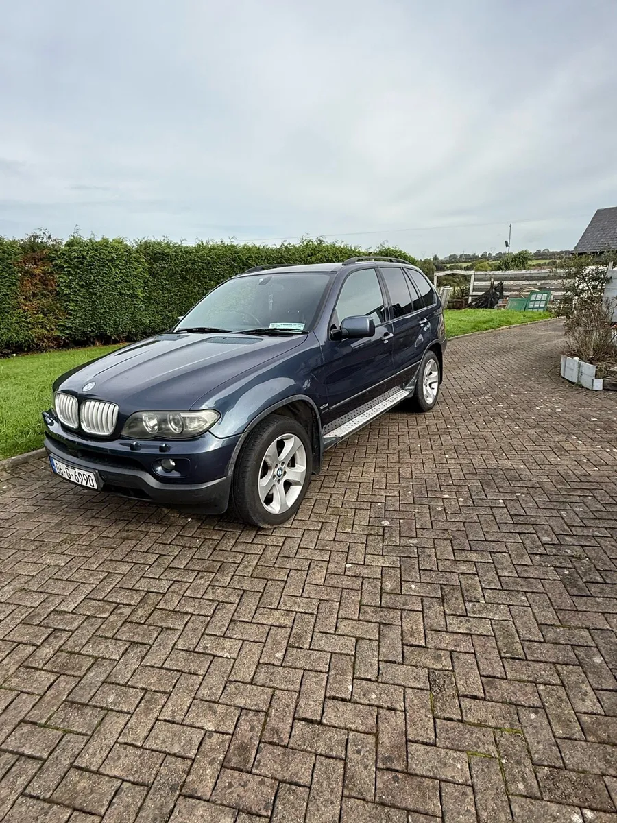 BMW X5 - Image 1