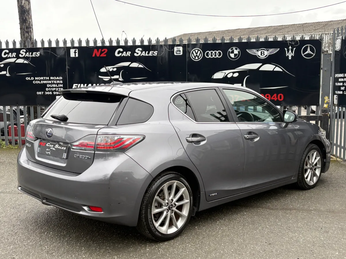131 Lexus CT200h, LOW MILES, NEW NCT - Image 4