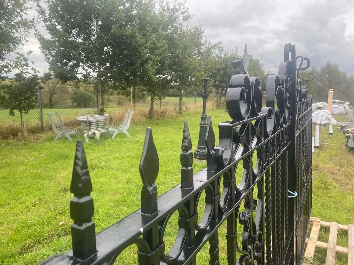 14’ wrought iron entrance gates - Image 3