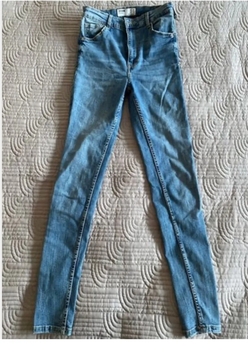Bershka - Skinnies High Rise - Size 38 UK - Image 2