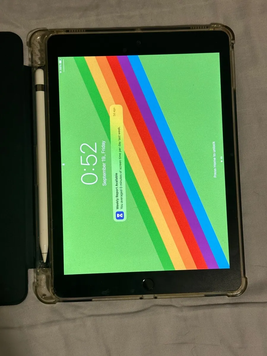 iPad 6 (32GB) with Apple Pencil – For Sale - Image 1