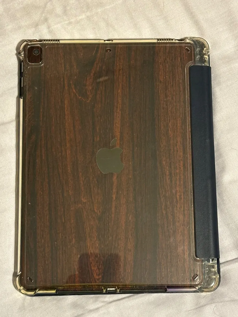 iPad 6 (32GB) with Apple Pencil – For Sale - Image 3