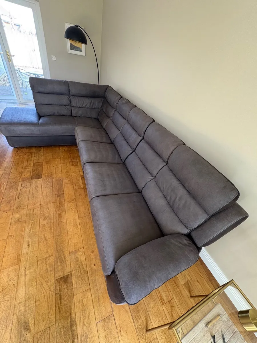 Urban Modular L-Shaped 5-Seater Couch with Recline - Image 3