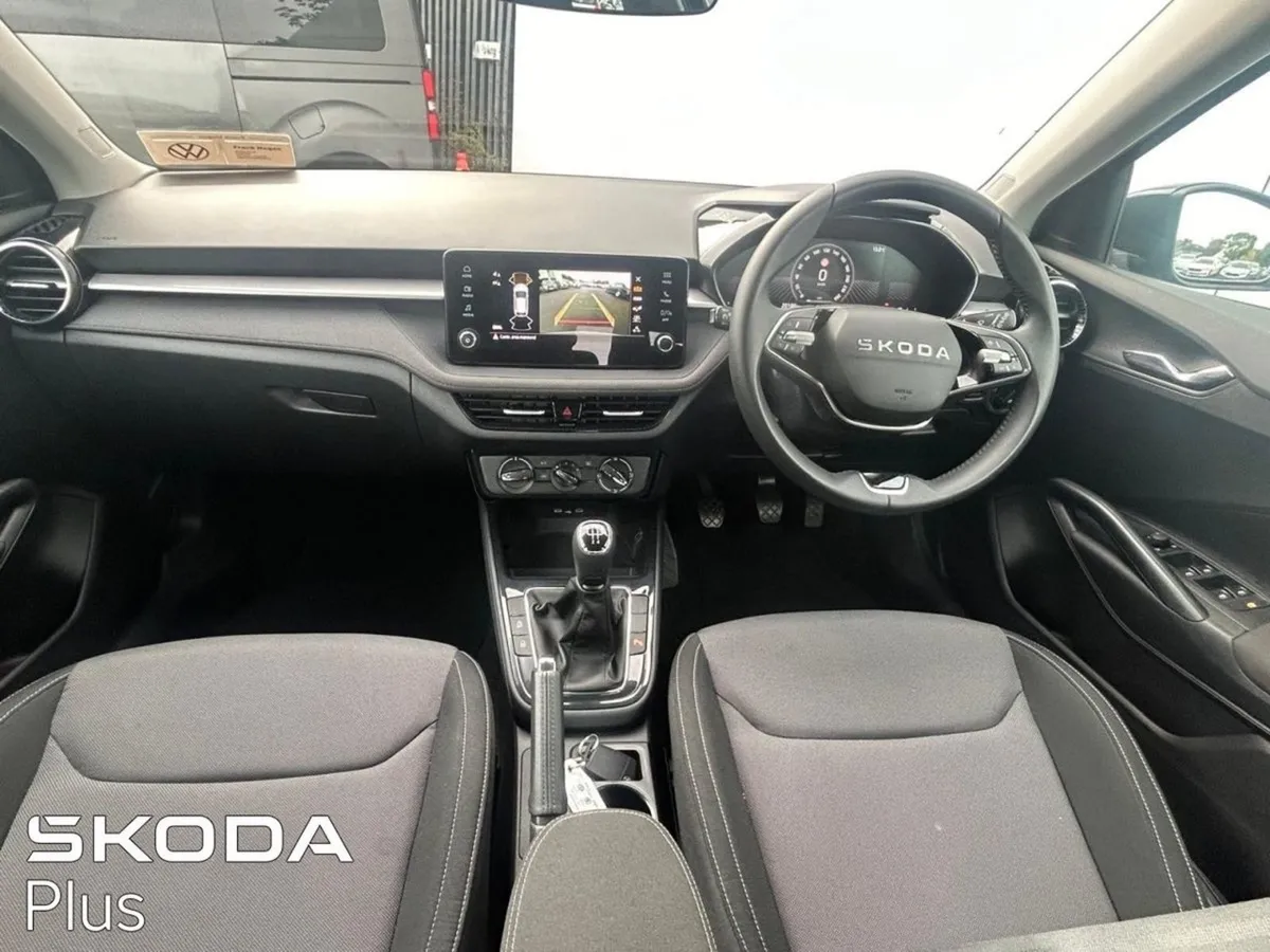Skoda Fabia Fabia Selection 1.0mpi 80hp 4.9  Fina - Image 2