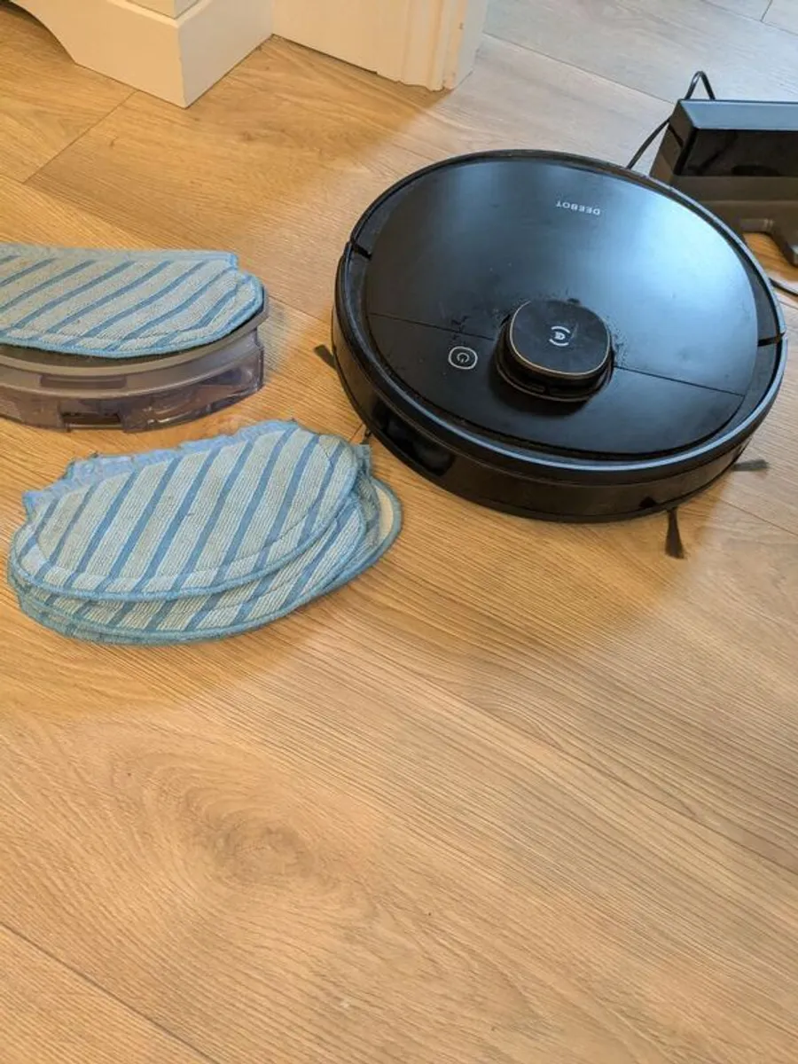 Robot hoover & mop - Image 1