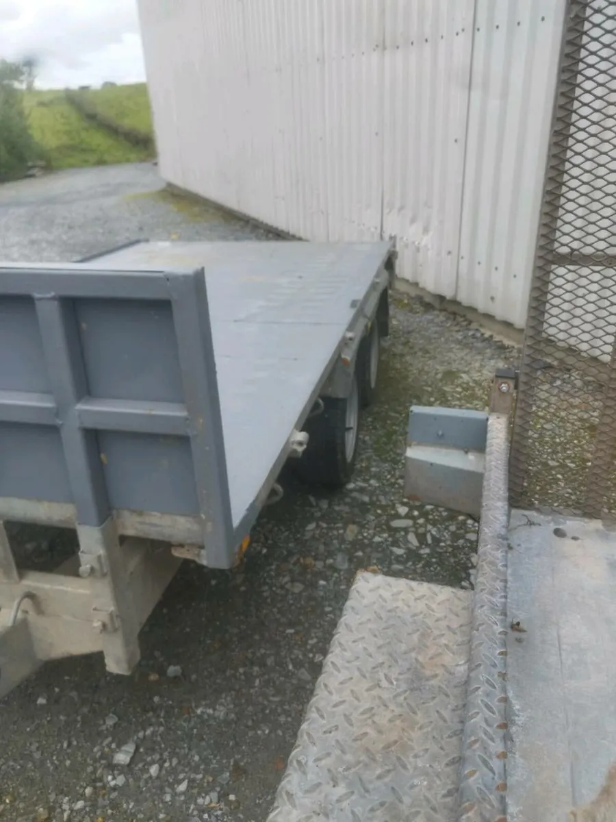 Trailer - Image 4