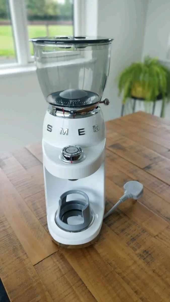 SMEG Coffee Grinder - Image 2