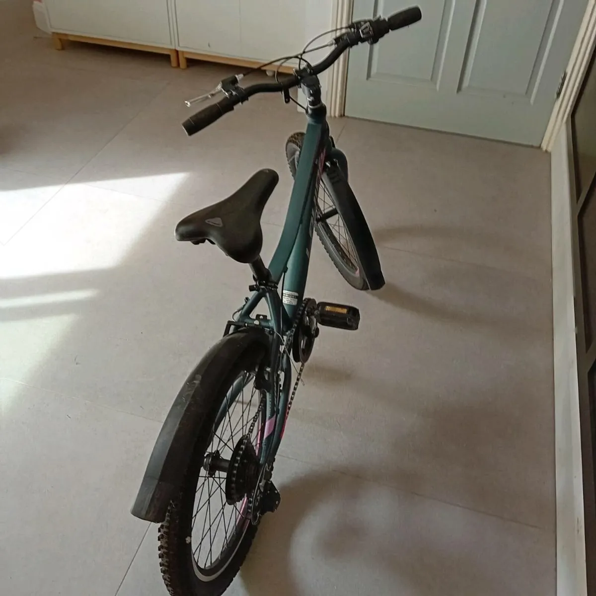Childs mountain bike - Image 3