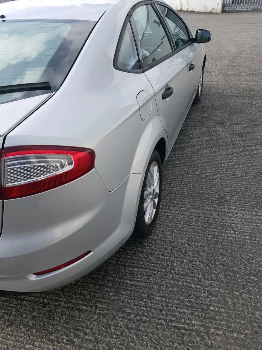 Ford mondeo - Image 4