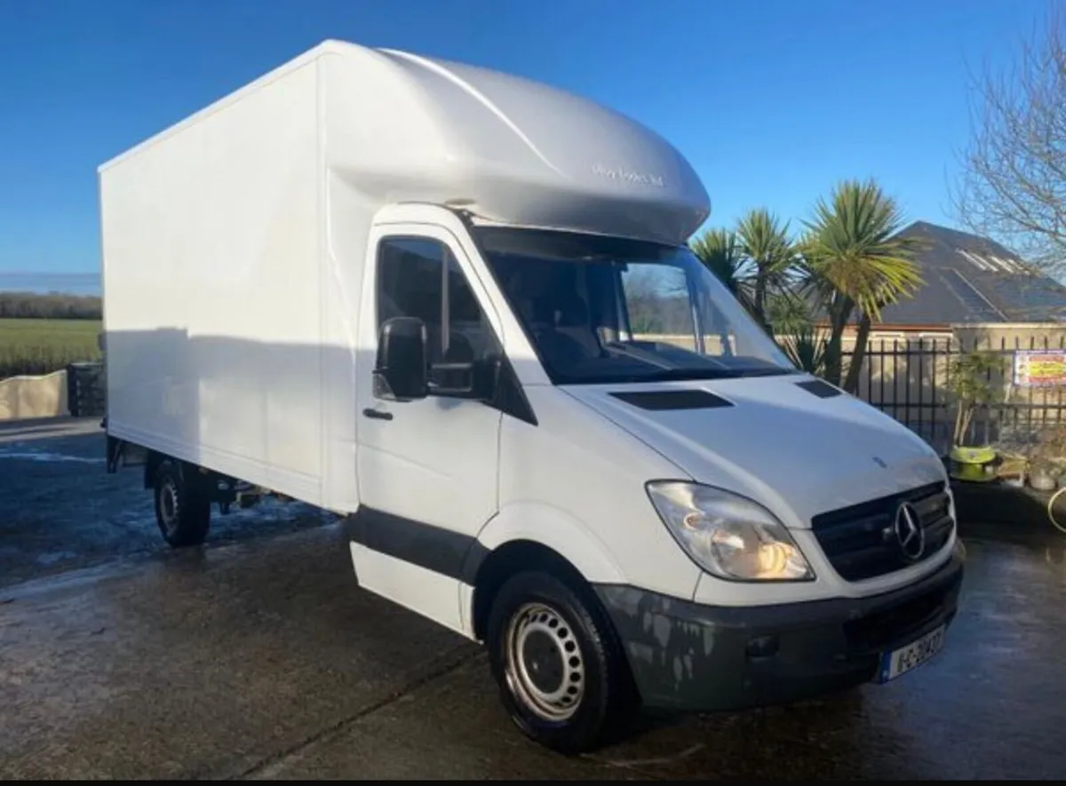 Mercedes Sprinter 313CDI box body NEEDS ENGINE - Image 1