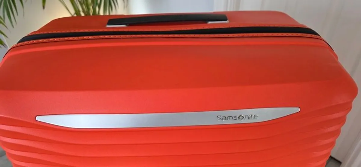 Samsonite Suitcase - Image 3