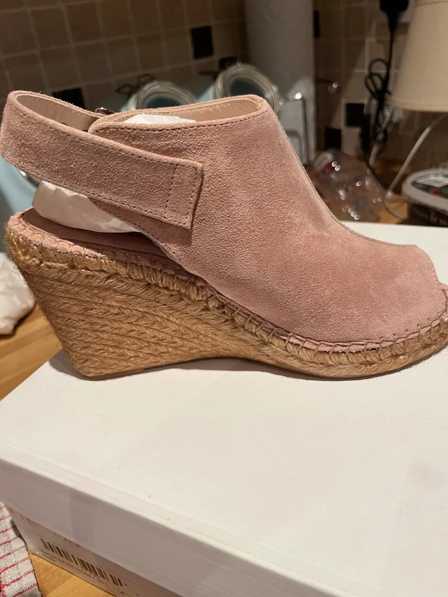 Shoes - Image 2
