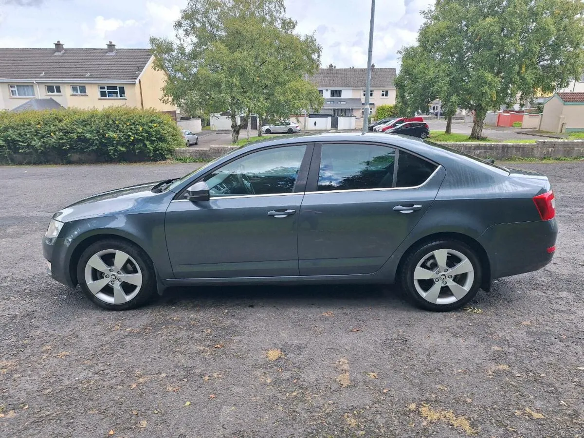 151 Skoda Octavia 1.6tdi - Image 4