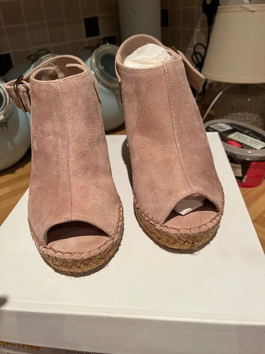 Shoes - Image 1
