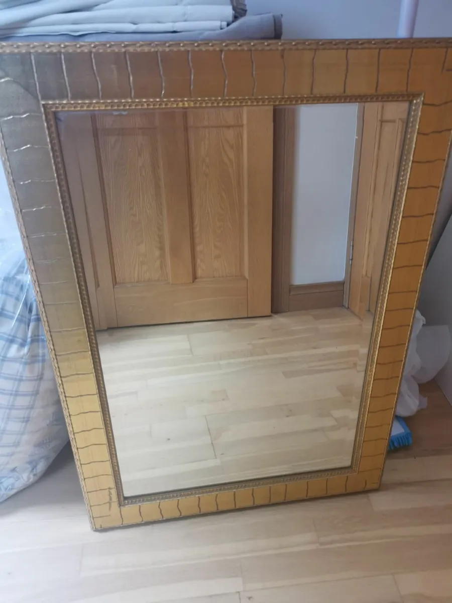 Gold framed, bevelled mirror - Image 1