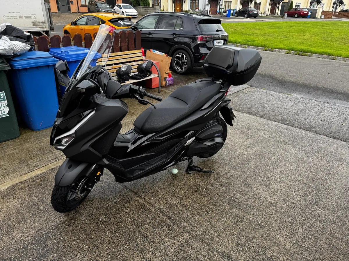 Honda Forza 350 - Image 2