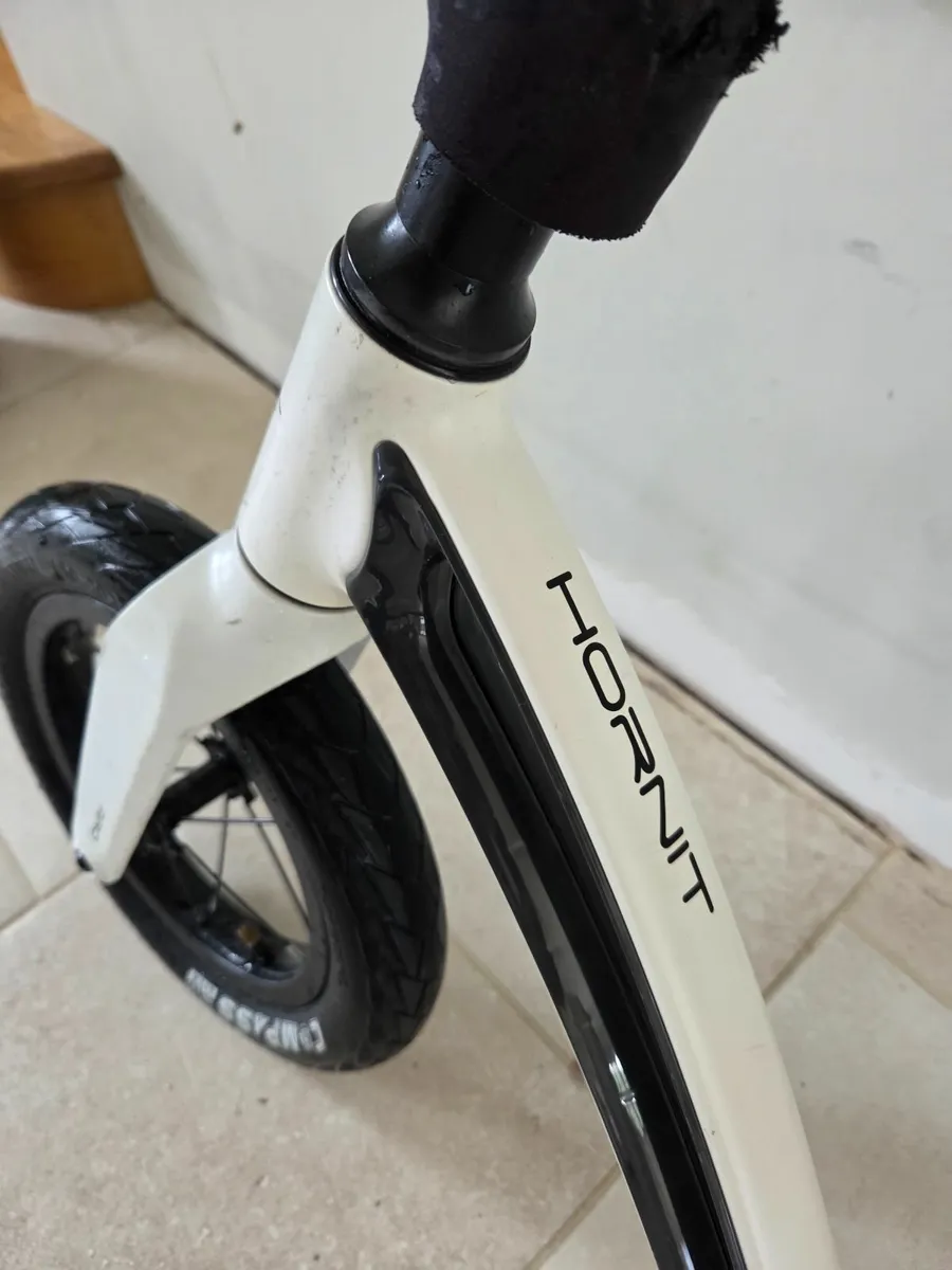 Hornit Airo Balance Bike 12inch - Image 2