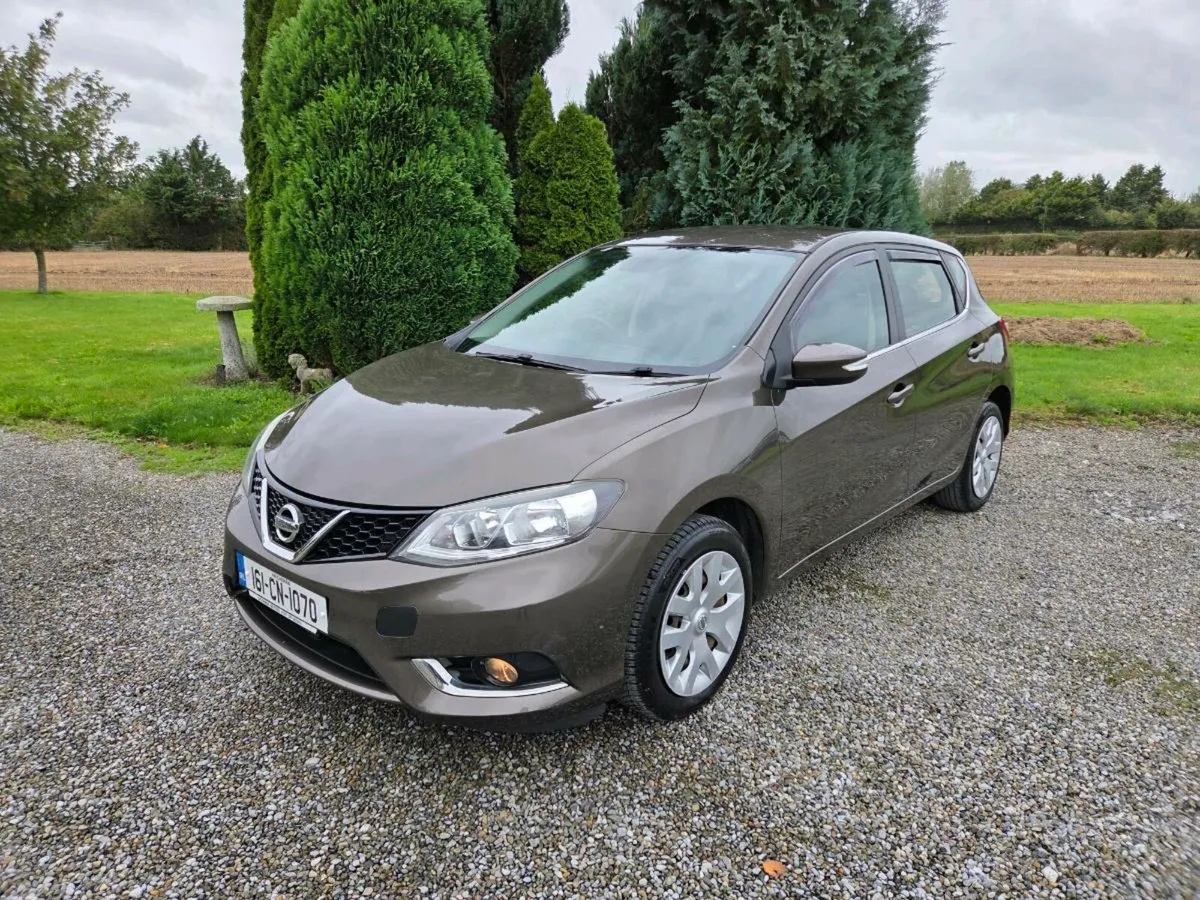 Very Low Mileage Nissan Pulsar 1.2 XE. - Image 2