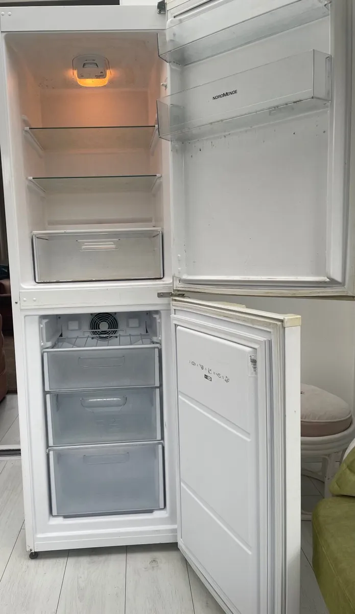 Fridge freezer - Image 2