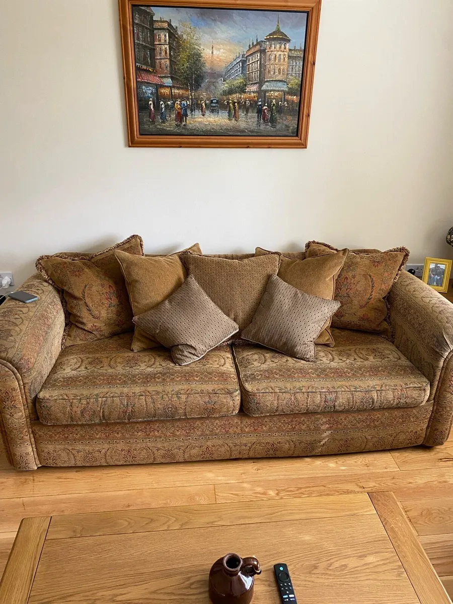 Suite Of Furniture - Image 1