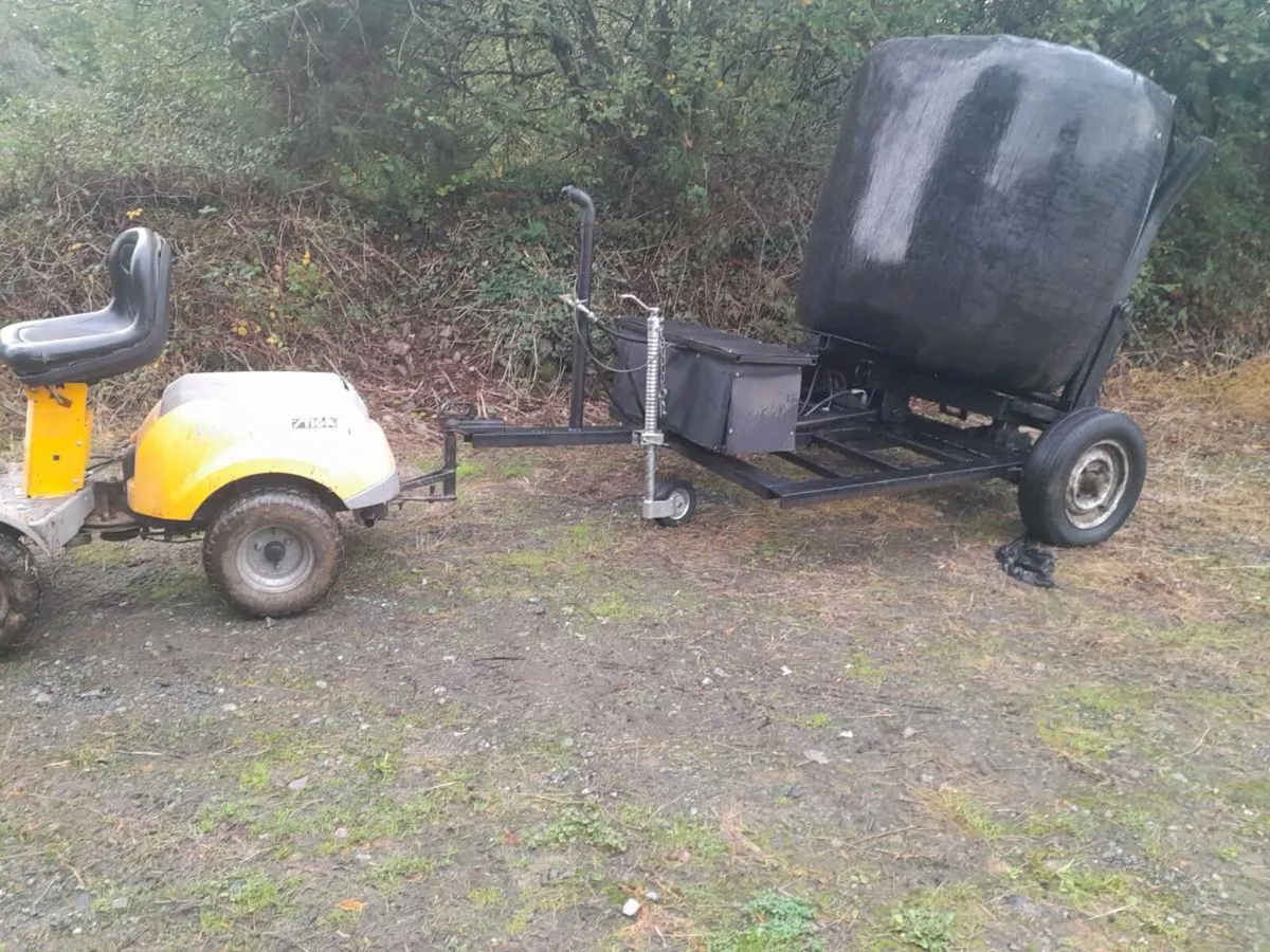 Hydraulic  bale handler - Image 1