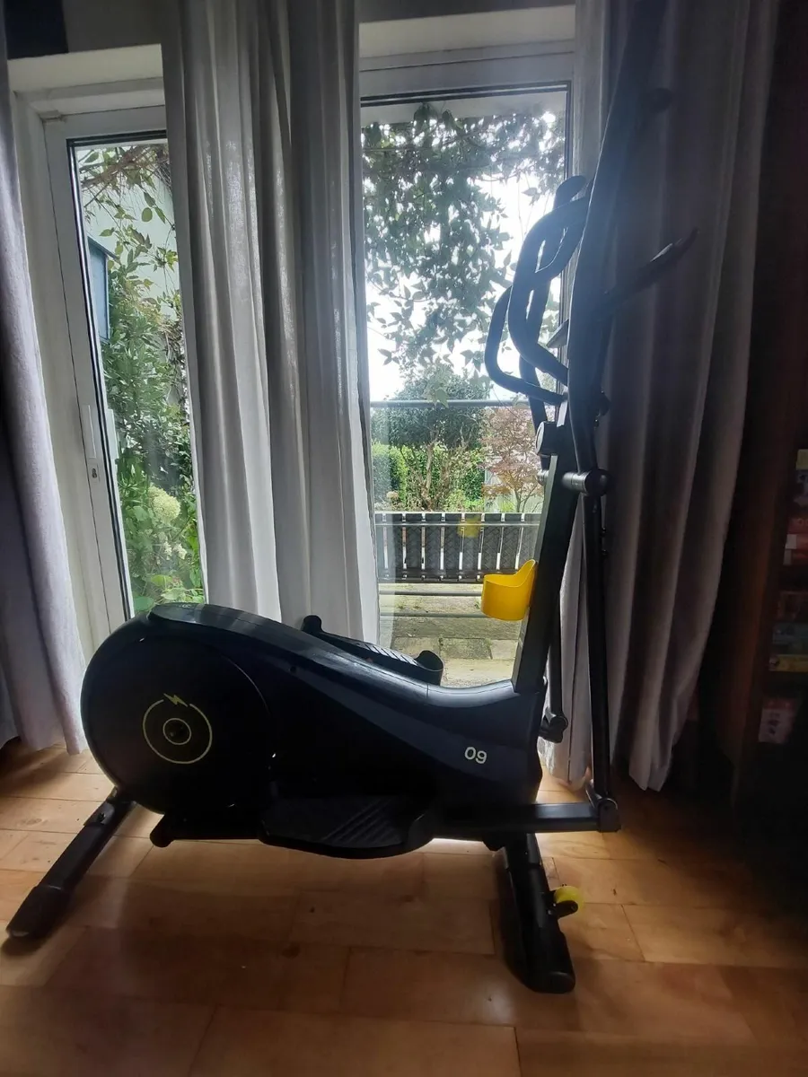 Cross Trainer Self Powered DomyosEL520 - Image 1