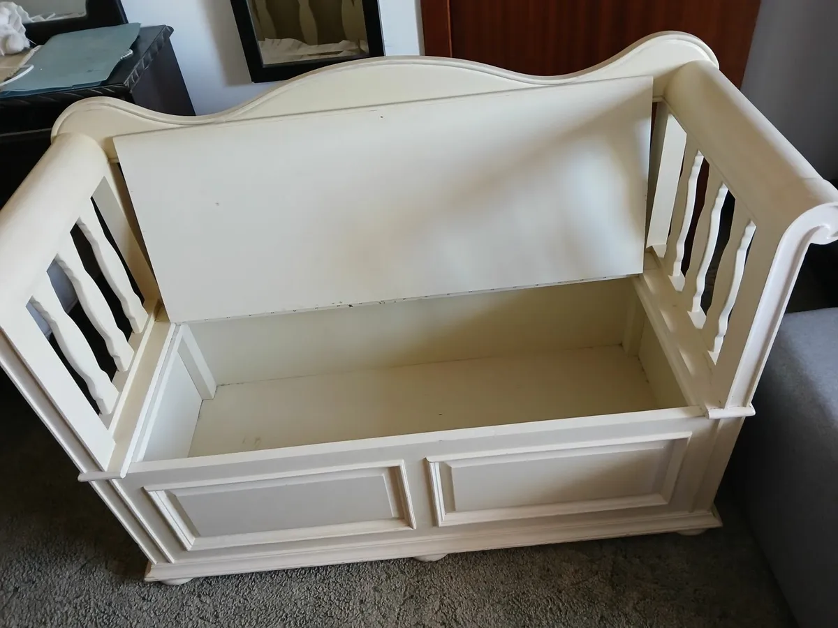Reception bench double 💺 💺  chair seating - Image 3