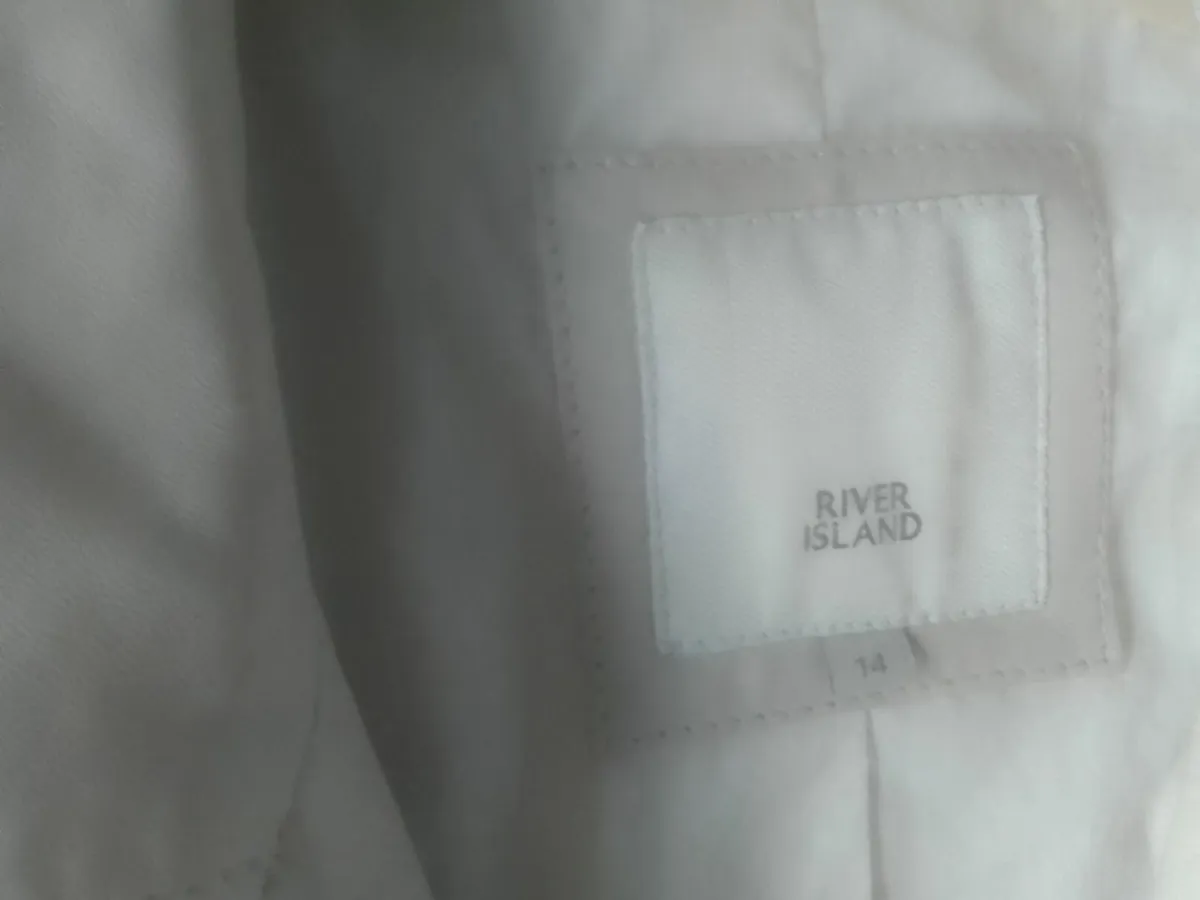 CREAM GENUINE LEATHER BIKER JACKET 14 as New - Image 4