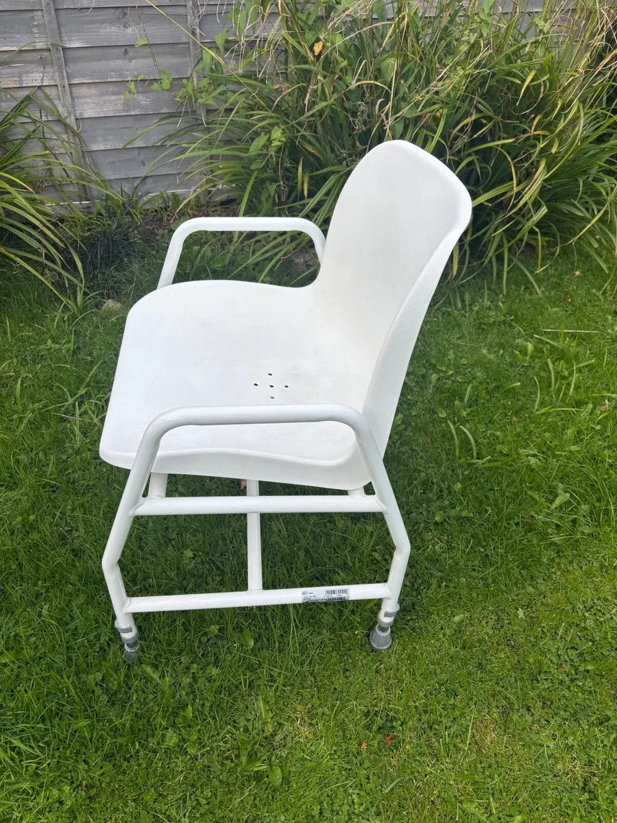 Shower chair - Image 2