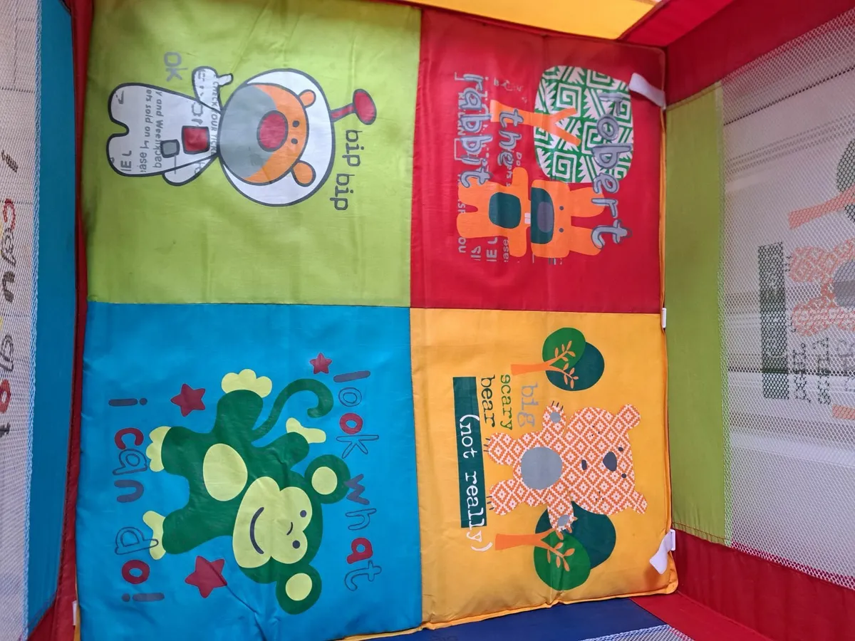 BABY PLAYPEN - Image 1