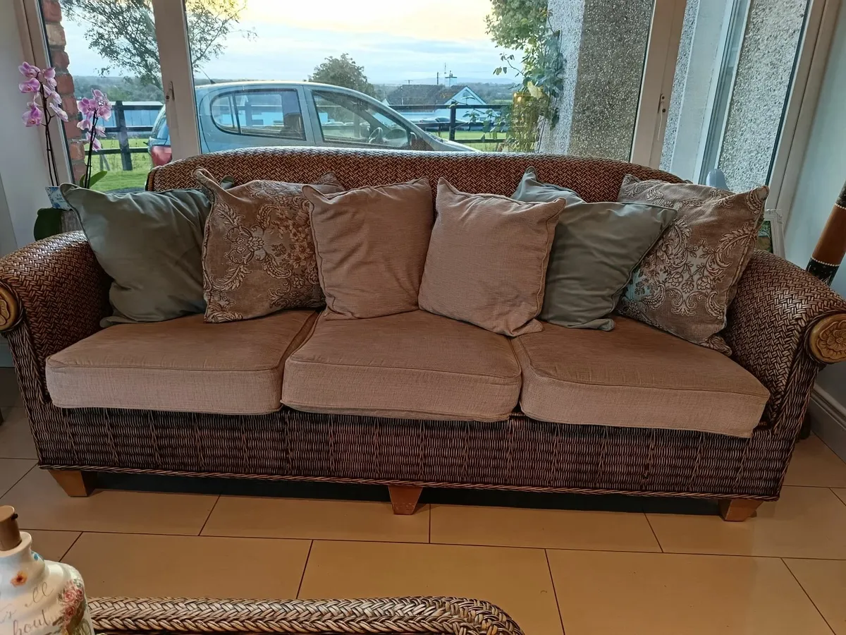 Suite of furniture - Image 3