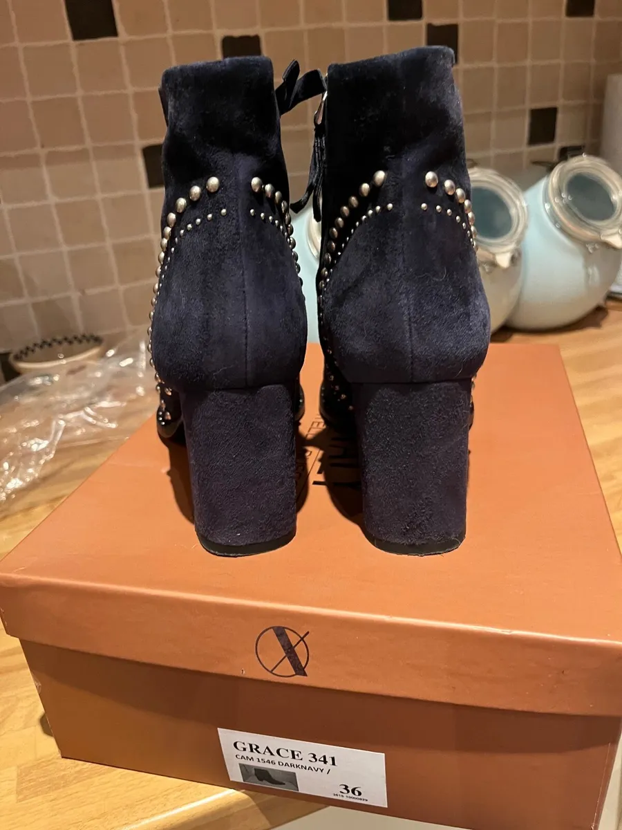 Shoes - Image 2