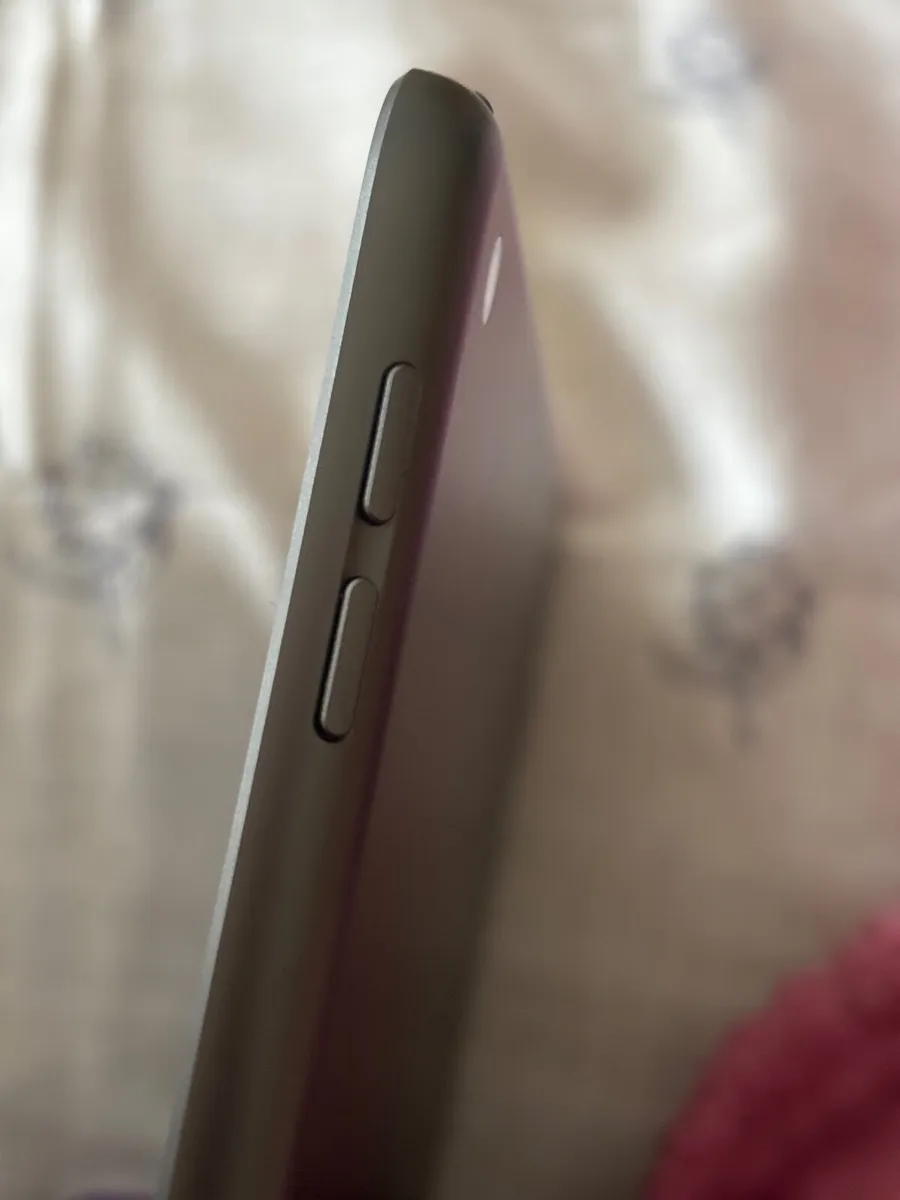 iPad - Image 3