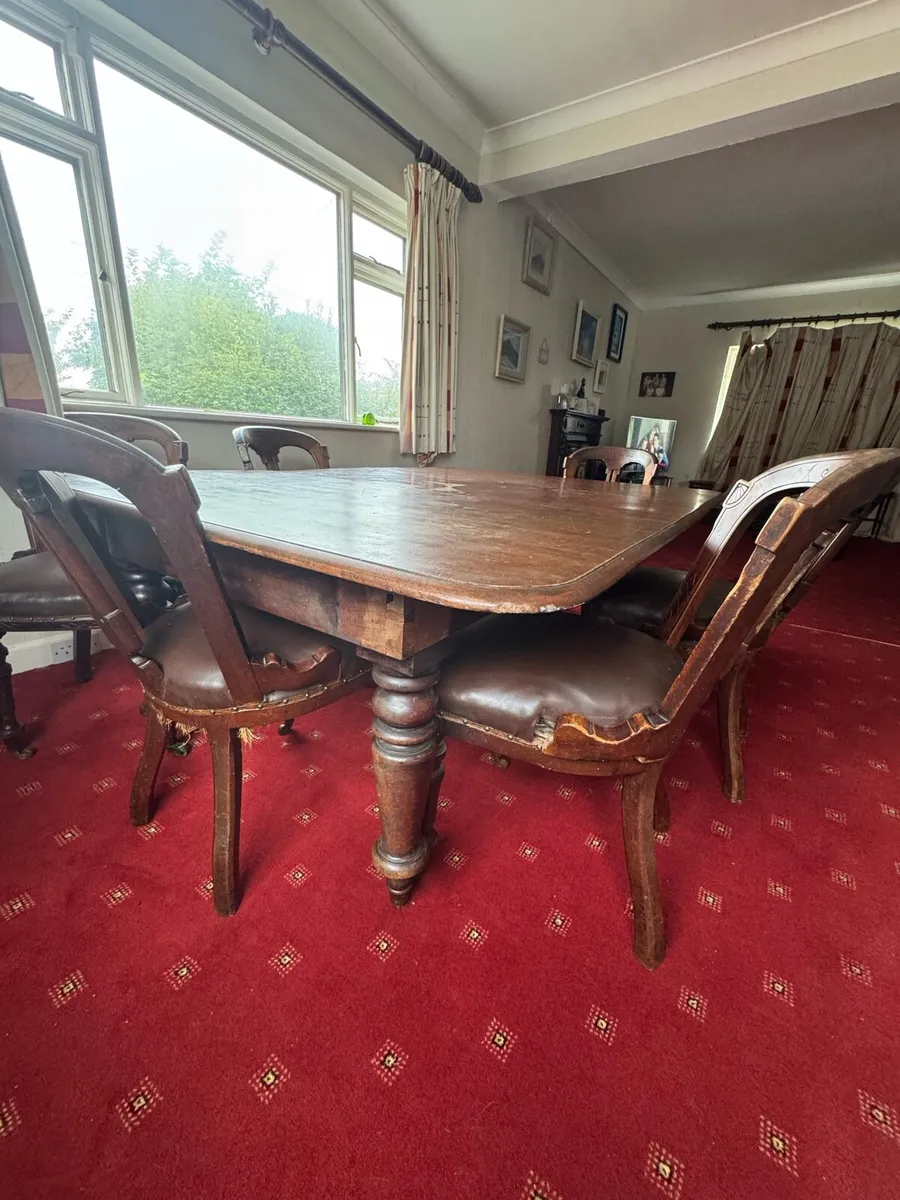 Dining table & 8 chairs - Image 3