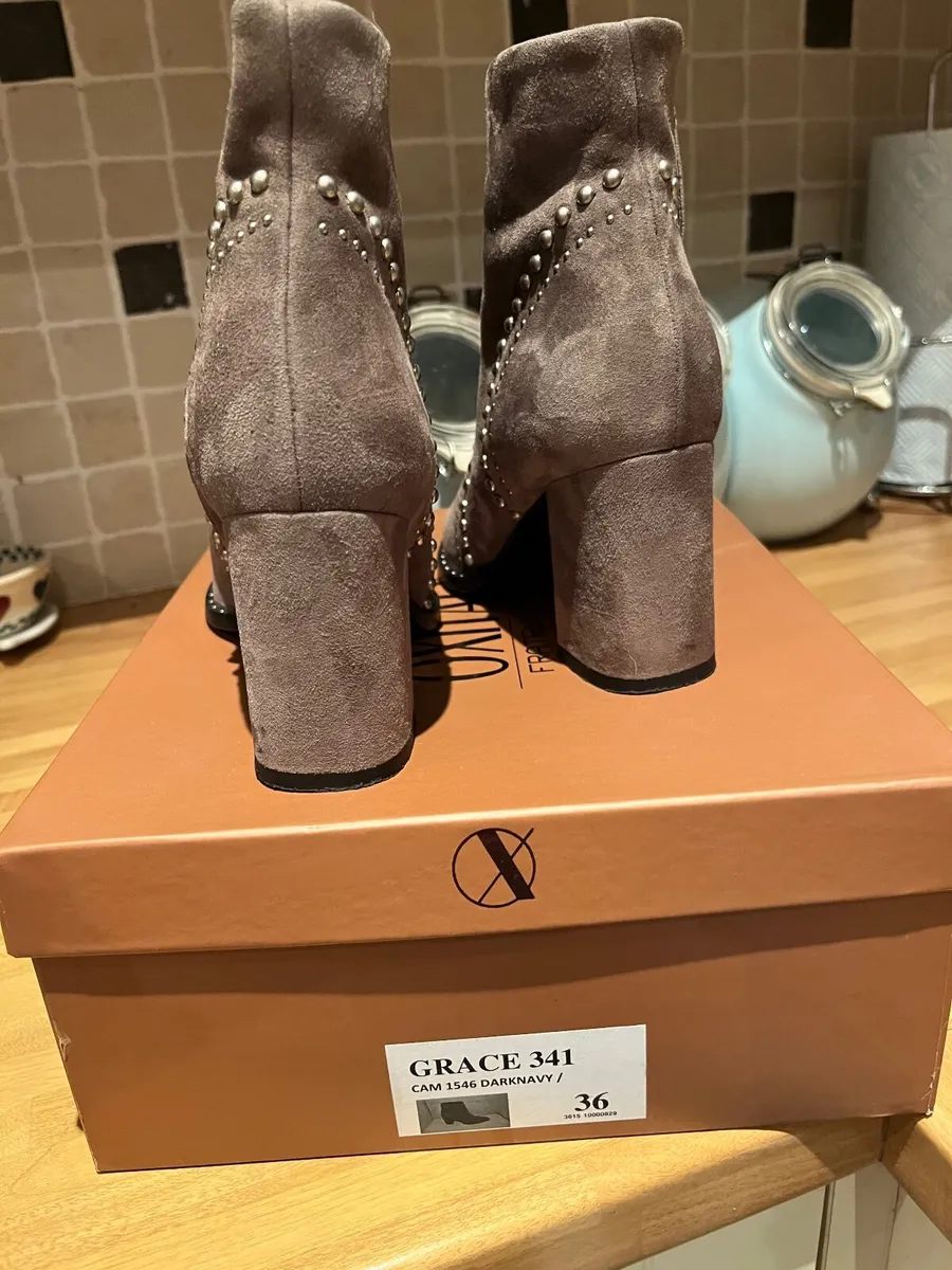 Shoes - Image 2
