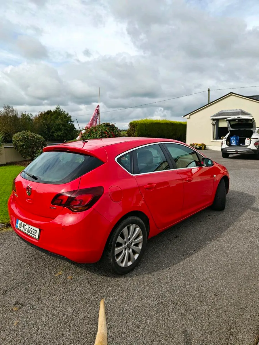 Opel Astra - Image 2