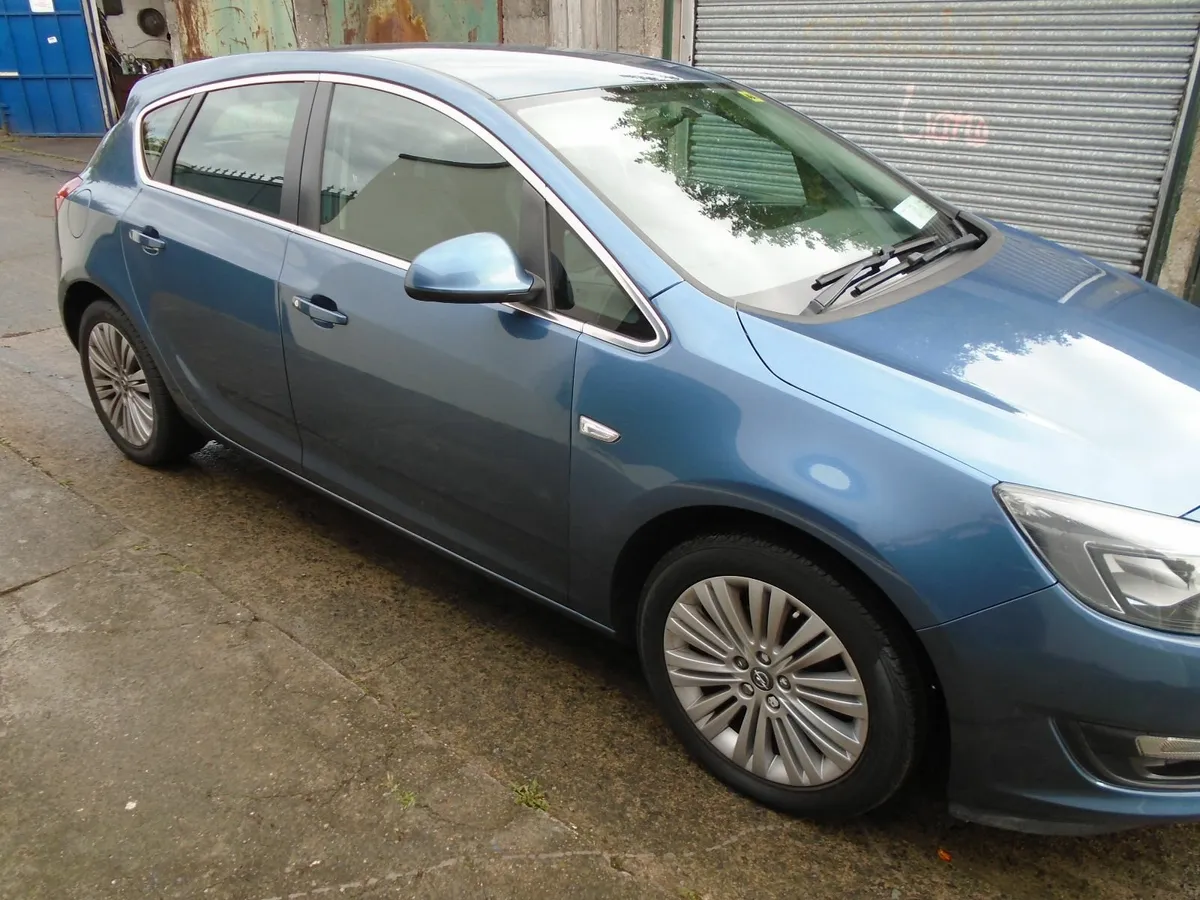 Opel Astra 2015 - Image 3