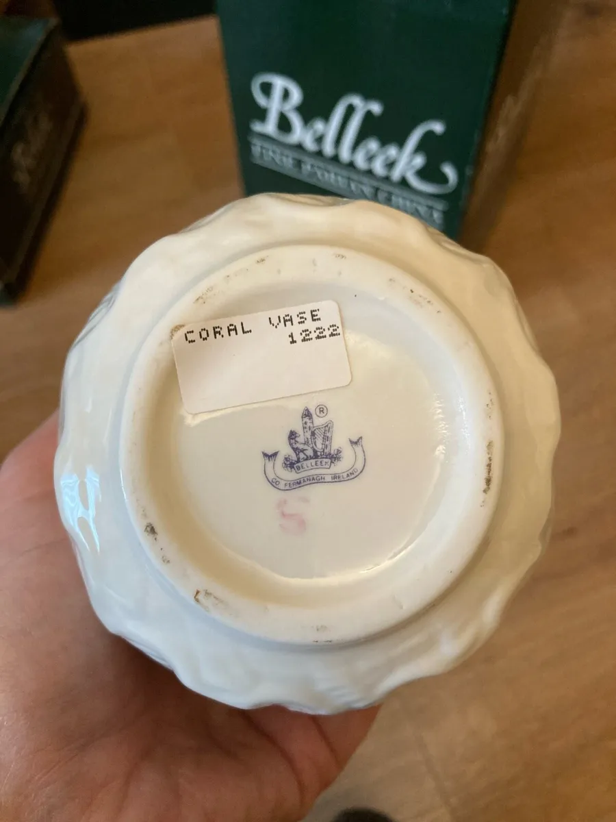 Belleek fine china vase - Image 2
