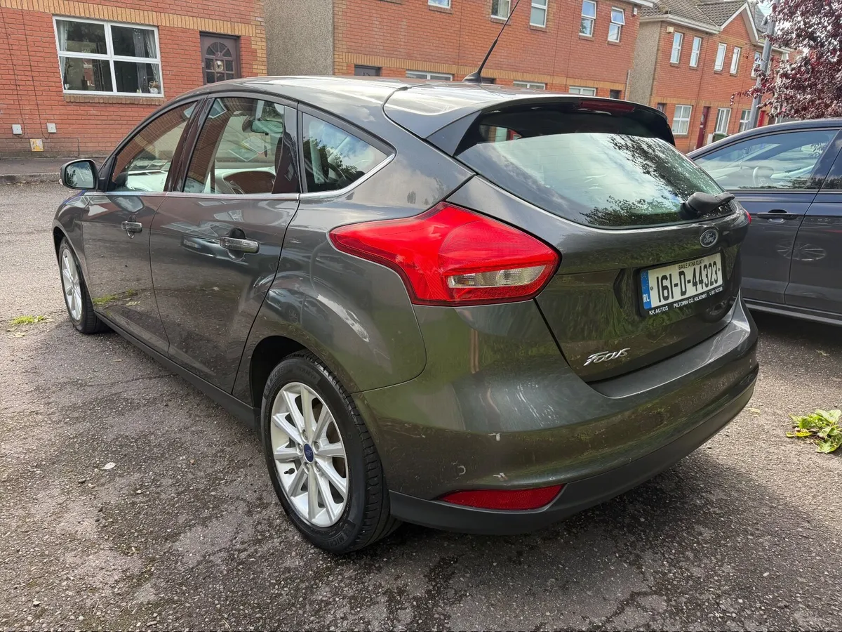 Ford Focus Titanium 2016 - Image 2