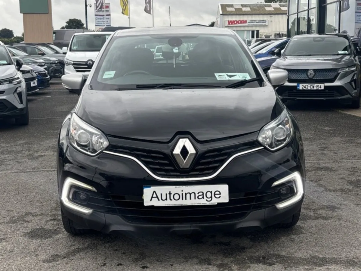 Renault Captur Diesel 90 Dynamique NAV - Image 2