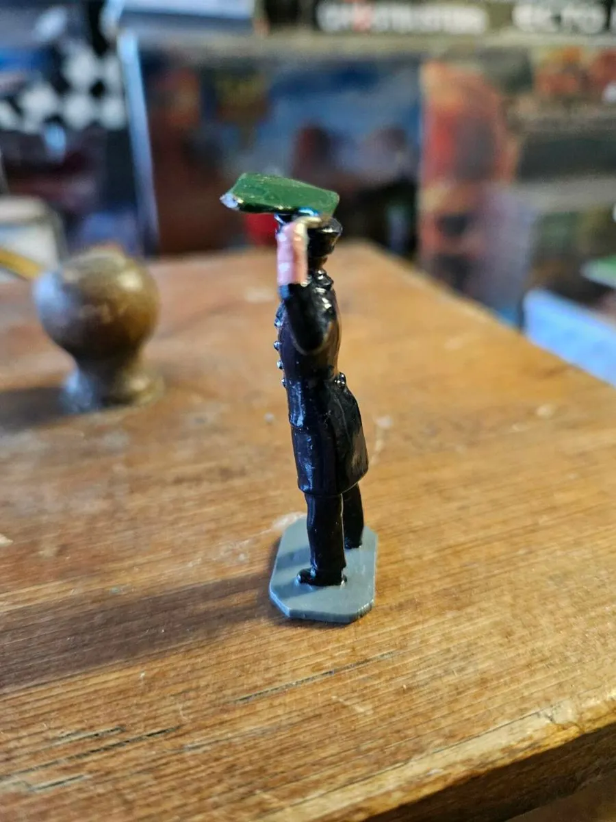 Corgi Hornby O Gauge Signal Man - Image 3