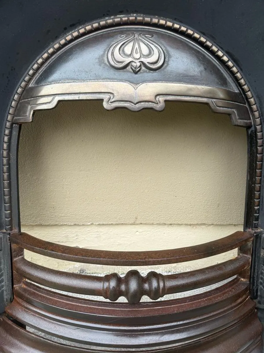 Fire Surround and Insert - Image 3