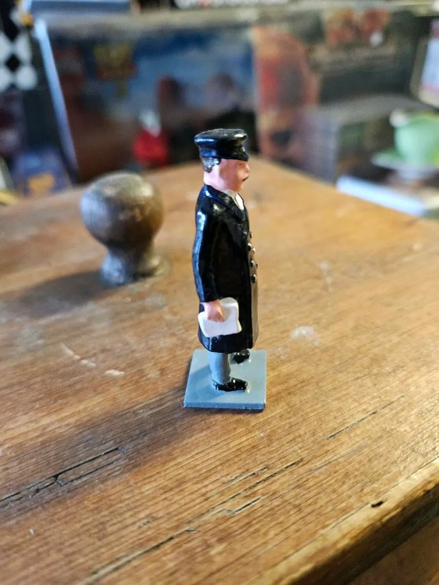 Corgi Hornby O Gauge Train or Ship Figure - Image 2