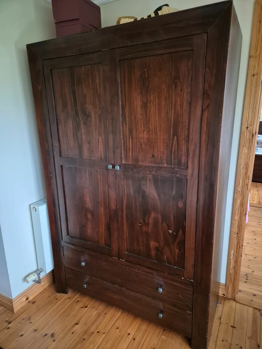 Bedroom Furniture Set - Image 3