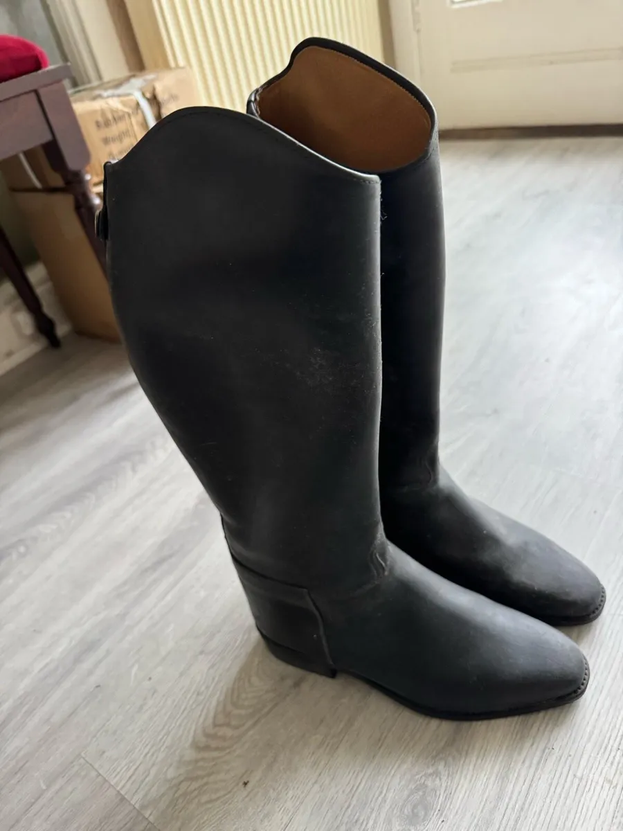 Horse riding leather boots - Image 1