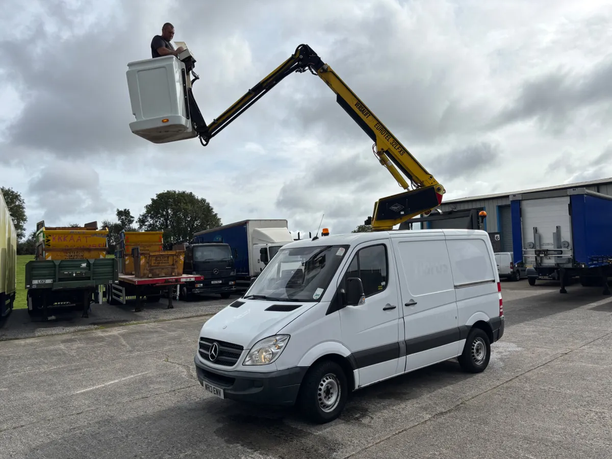 2013 Mercedes 3.5 tons cheery picker tested - Image 1