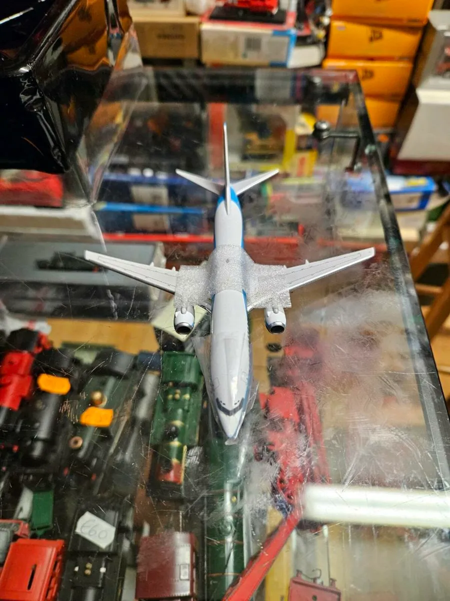 Corgi Ryanair Boeing 737-800 1/250 scale - Image 3