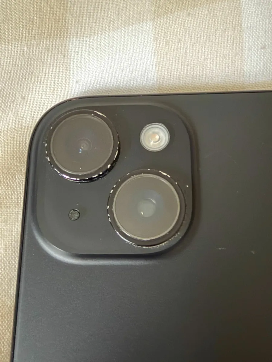iPhone 15 - 128gb - Black - B+ Condition - Image 2