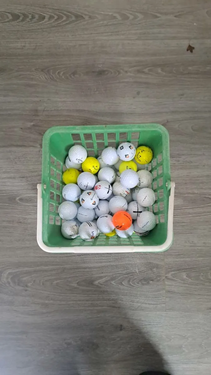 Golf balls - Image 1
