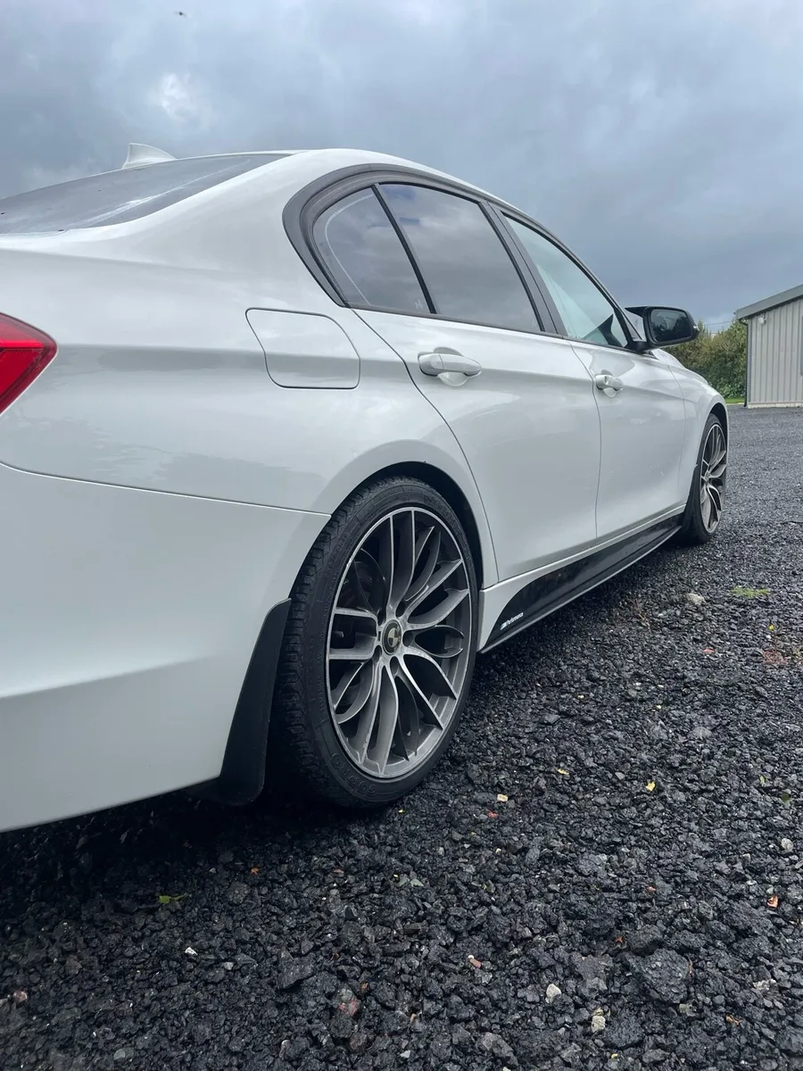 BMW f30 320d - Image 4